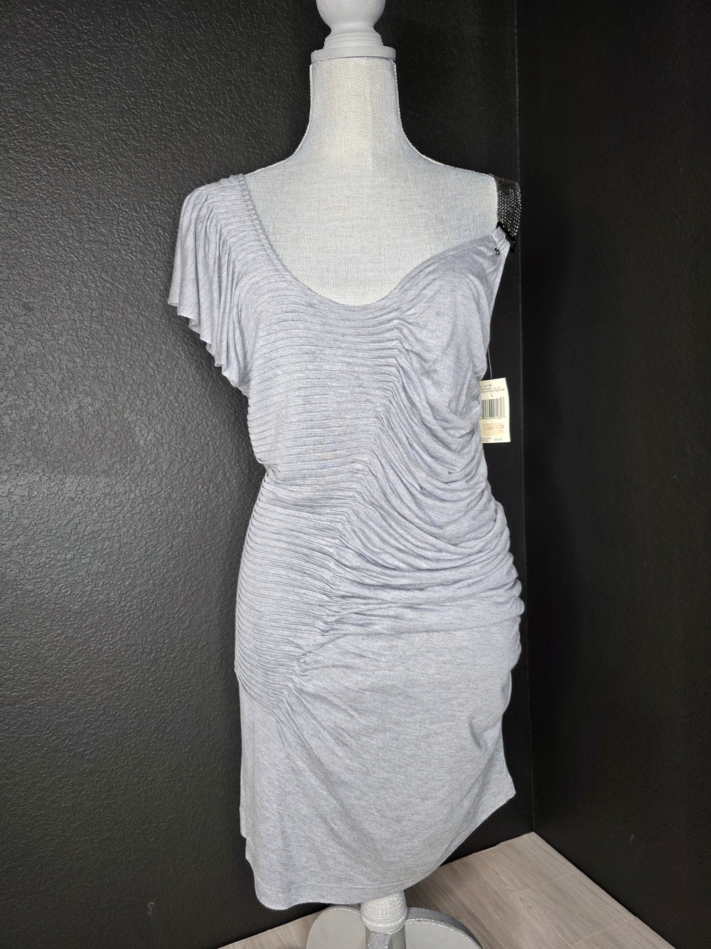 Guess NWT Gray Ruched One-Shoulder Women’s Dress. - Picture 1 of 10